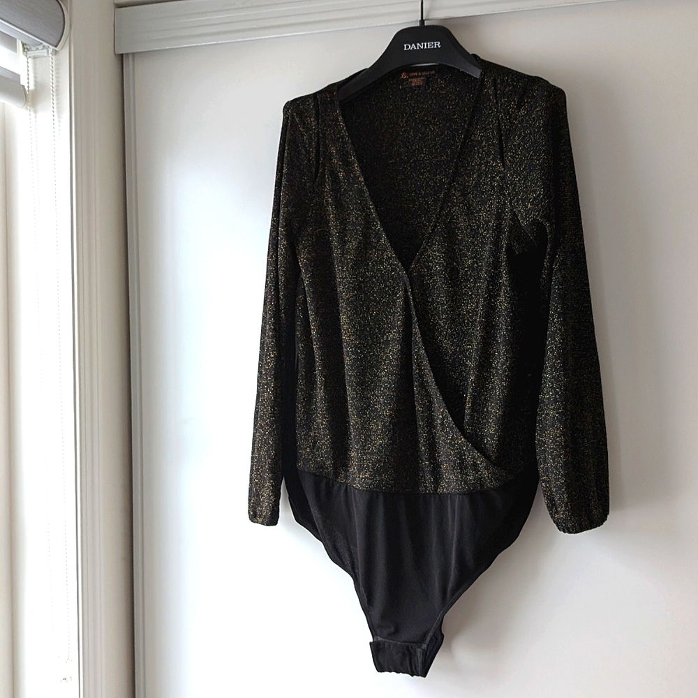 Sz 18 Love & Legend Gold/Black Body Suit